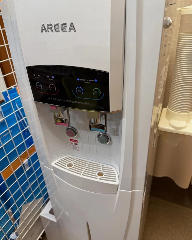 おはようございます。
昨日は、小学校の運動会があり
行ってまいりました！

暑いかな？と思ったら
結構寒かったですね・・・

とはいっても、だんだんと暑い日が続くようになります。
熱中症対策も必要になってくるので、
のどが渇く前に水分補給を！

当院でも、身体によい水素水を置いています。

特に、施術後は、体内の水分が少なくなっています。
ぜひ、水分補給で、身体を整えてから
帰ってくださいね！

ということで、今週も健康にすごしましょう！

#広島 #三次市 #広島県三次市

#整骨鍼灸院たいよう #動ける健康な体づくり
#自然治癒能力 #整骨 #接骨 #鍼灸
#交通事故

#柔道整復 #鍼灸 #カイロプラクター

#メンタルトレーニング #心理カウンセリング #マインドフルネス #アーユルヴェーダ #思考マネジメント

#運動療法 #ストレッチ #トレーニング
#インナーマッスルトレーニング

#脊椎骨盤矯正 #産後矯正  #外傷治療 #スポーツ外傷

#美容鍼